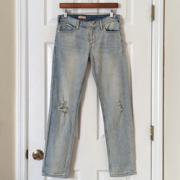 Pilcro Anthropologie Distressed Light Wash Mid Rise Slim Fit Boyfriend Jeans 25 - Picture 1 of 15